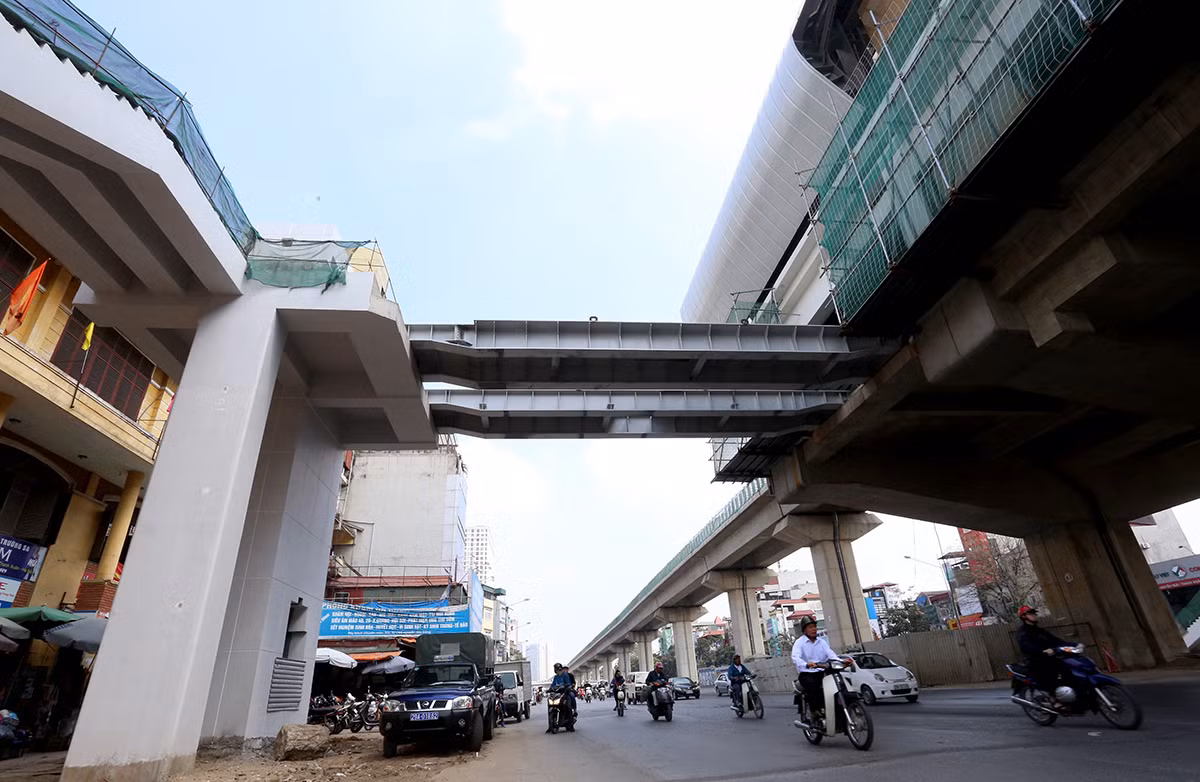 Chiêm ngưỡng toÀn cảnh tuyến đường sắt trên cao đầu tiên của HÀ Nội ảnh 9