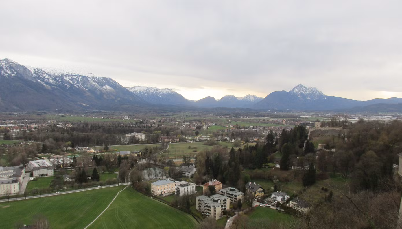 Hành trình khám phá: Thanh xuân làm gì mà không đi Salzburg? ảnh 1 Hành trình khám phá: Thanh xuân làm gì mà không đi Salzburg? ảnh 1