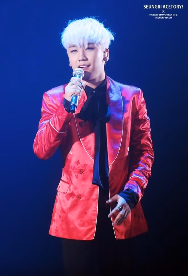 Khi vầng mặt trời đốt cháy giấc mộng đẹp thanh xuân, fan K-Pop còn lại gì để nhớ? ảnh 1