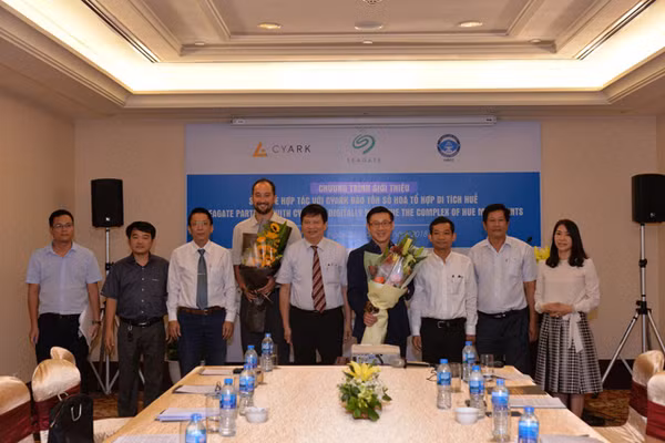 Lễ công bố dự án bảo tồn kỹ thuật số Lăng Tự Đức và Cung An Định trong Tổ hợp di tích Huế ở Việt Nam.&nbsp;