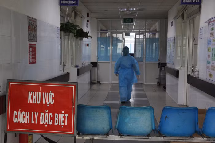 Công bố ca nhiễm virus corona thứ 14 tại Việt Nam, đi chúc Tết 1 tiếng về thì bị lây. (Ảnh minh họa)