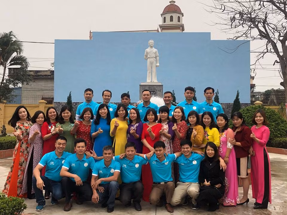 Từ mái trường này, đã biết bao thế hệ học sinh khôn lớn, trưởng thành và luôn mang trong mình niềm tự hào mang tên THPT Lý Tự Trọng (Nam Định). Ảnh: Tuấn Linh