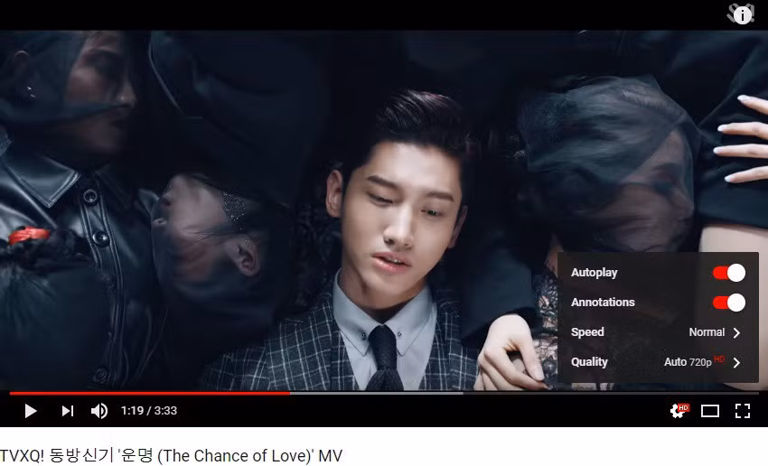 Rồi TVXQ đều không hề có một phụ đề nào