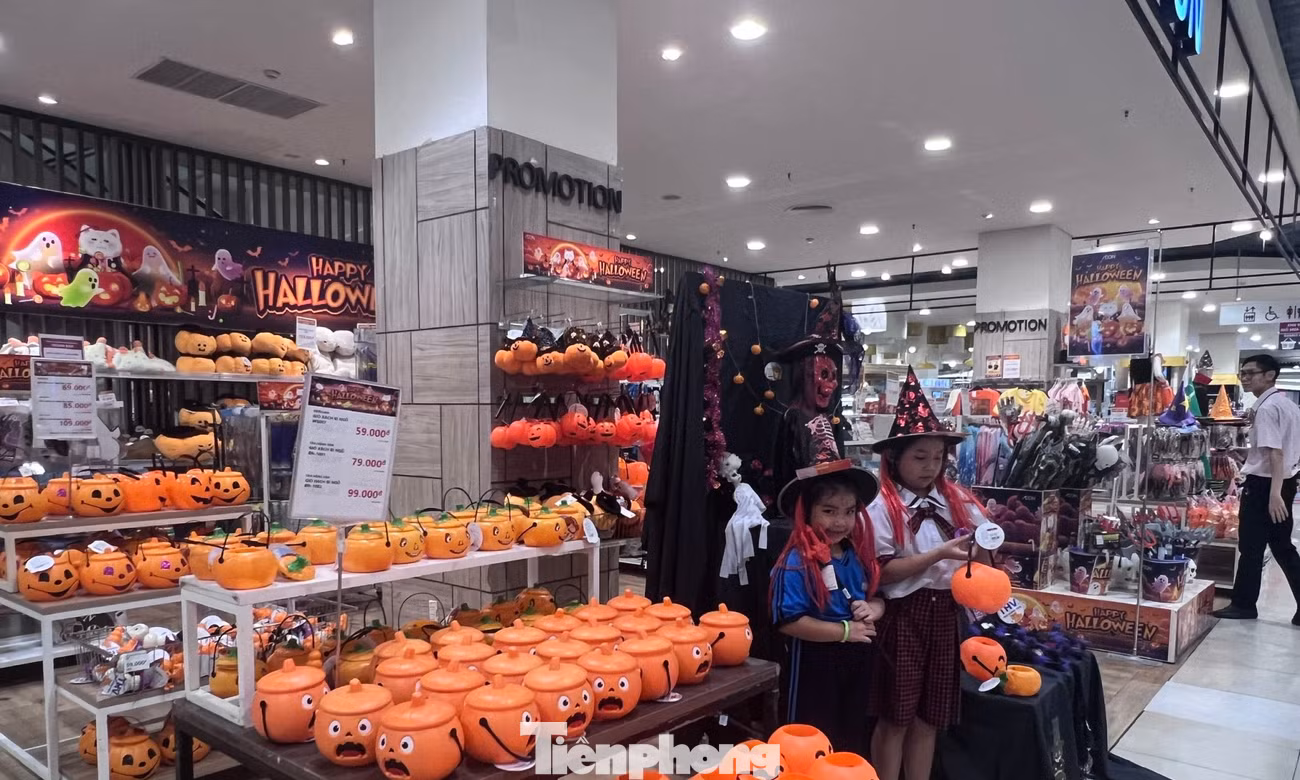 Halloween cận kề, thị trường đồ 'giả ma' vẫn ế chỏng