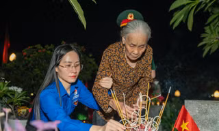 Ký ức về người con lớp trưởng viết đơn bằng máu xin ra chiến trường