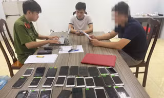 Đối tượng Nguyễn Văn Hậu được xác định là kẻ chủ mưu, điều hành nhóm lừa đảo.