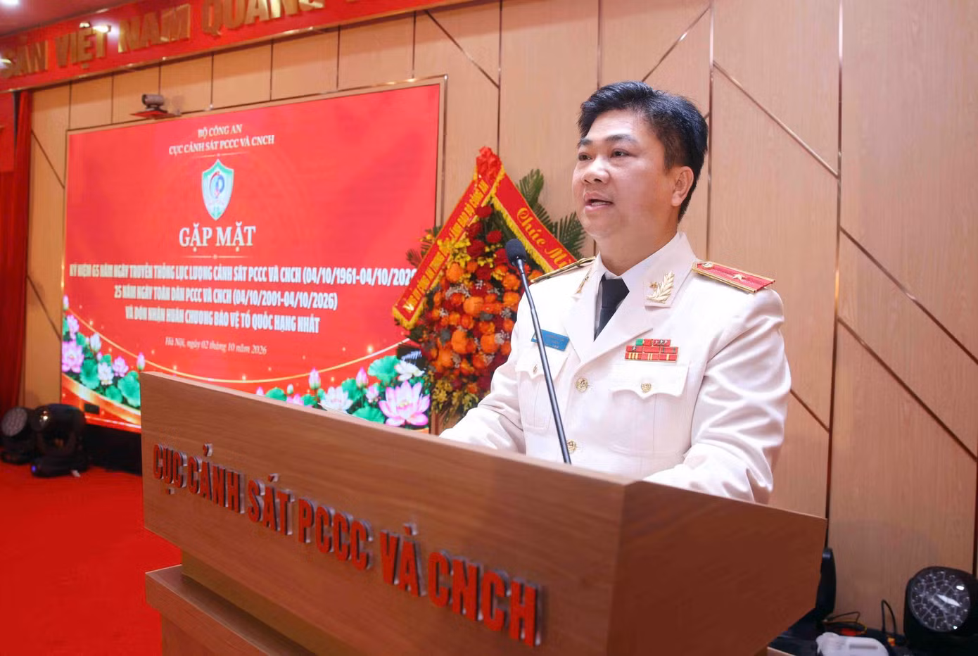 cuc-truong.jpg