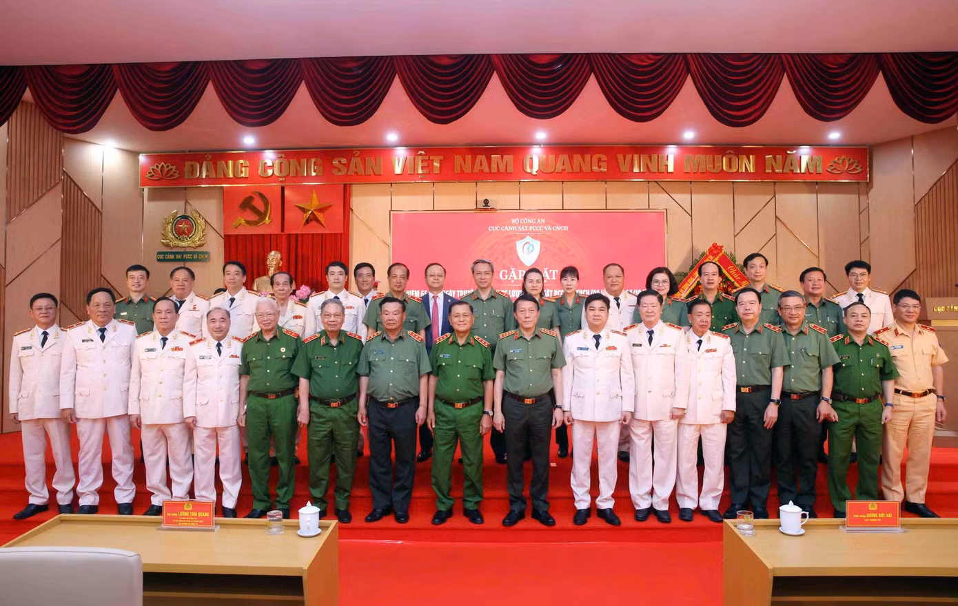 bo-tuong.jpg
