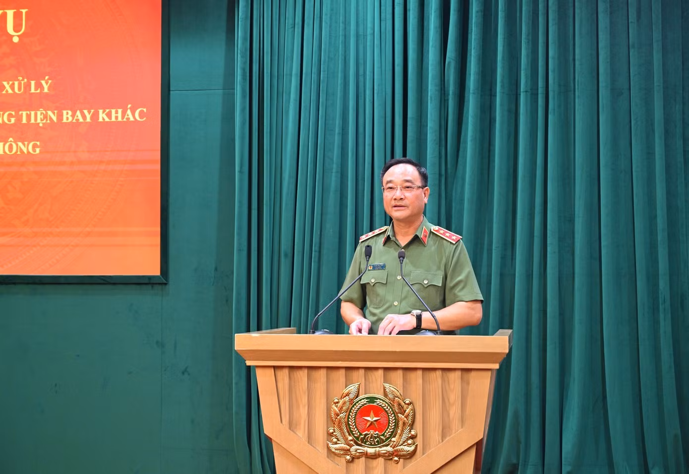 thu-truong-pham-the-tung.jpg