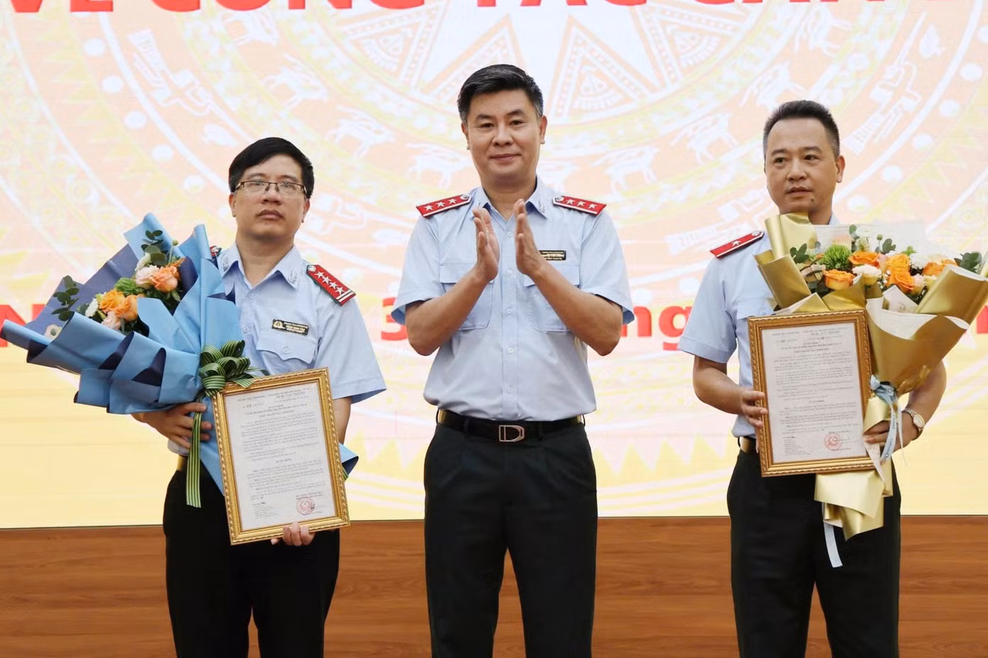 thanh-tra-cp-9563.jpg