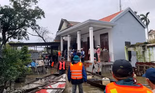 Tìm thấy nạn nhân mất tích do lật ghe trong lũ ở TP Huế