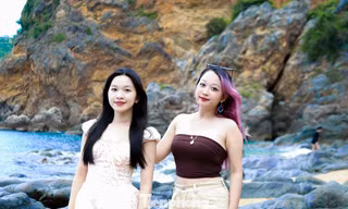 Giới trẻ mê mải check-in 'viên ngọc hoang sơ' ở Đà Nẵng