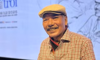 Trần Tiến khóc