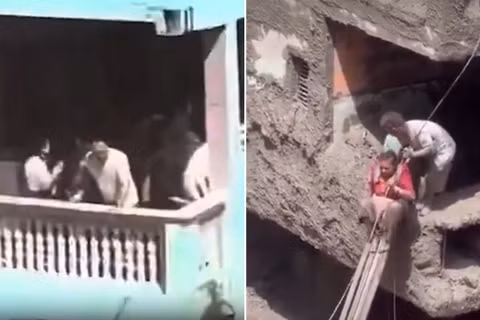 Gia đình trong ngôi nhà màu xanh vẫn đứng vững ở Nepal khi lũ quét tàn phá xung quanh.