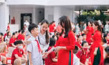 Ngành giáo dục đối mặt với khó khăn đó là nhiều cán bộ quản lý giáo dục cấp xã không có trình độ chuyên môn lẫn kinh nghiệm