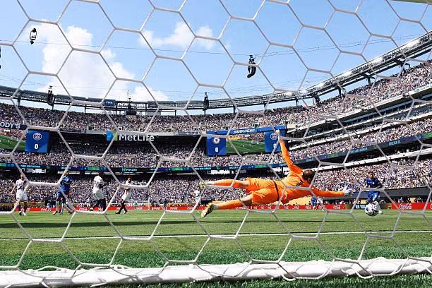 gettyimages-2224936184-612x612.jpg