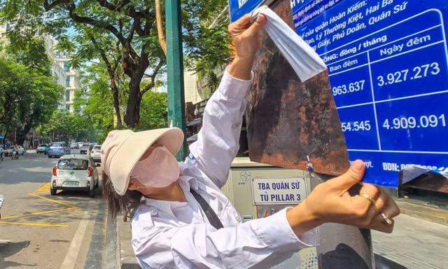 12 tuyến phố trung tâm đồng loạt thay biển tăng giá gửi ôtô