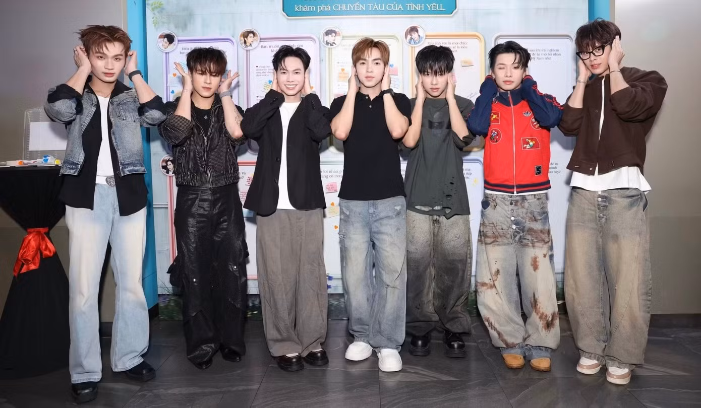 uprize-chup-hinh-o-backdrop.jpg