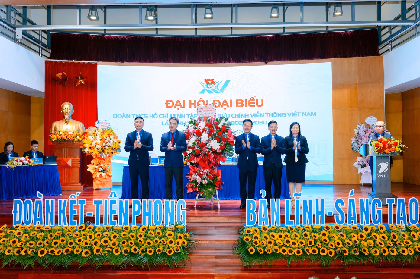 5dai-hoi-doan-vnpt.jpg