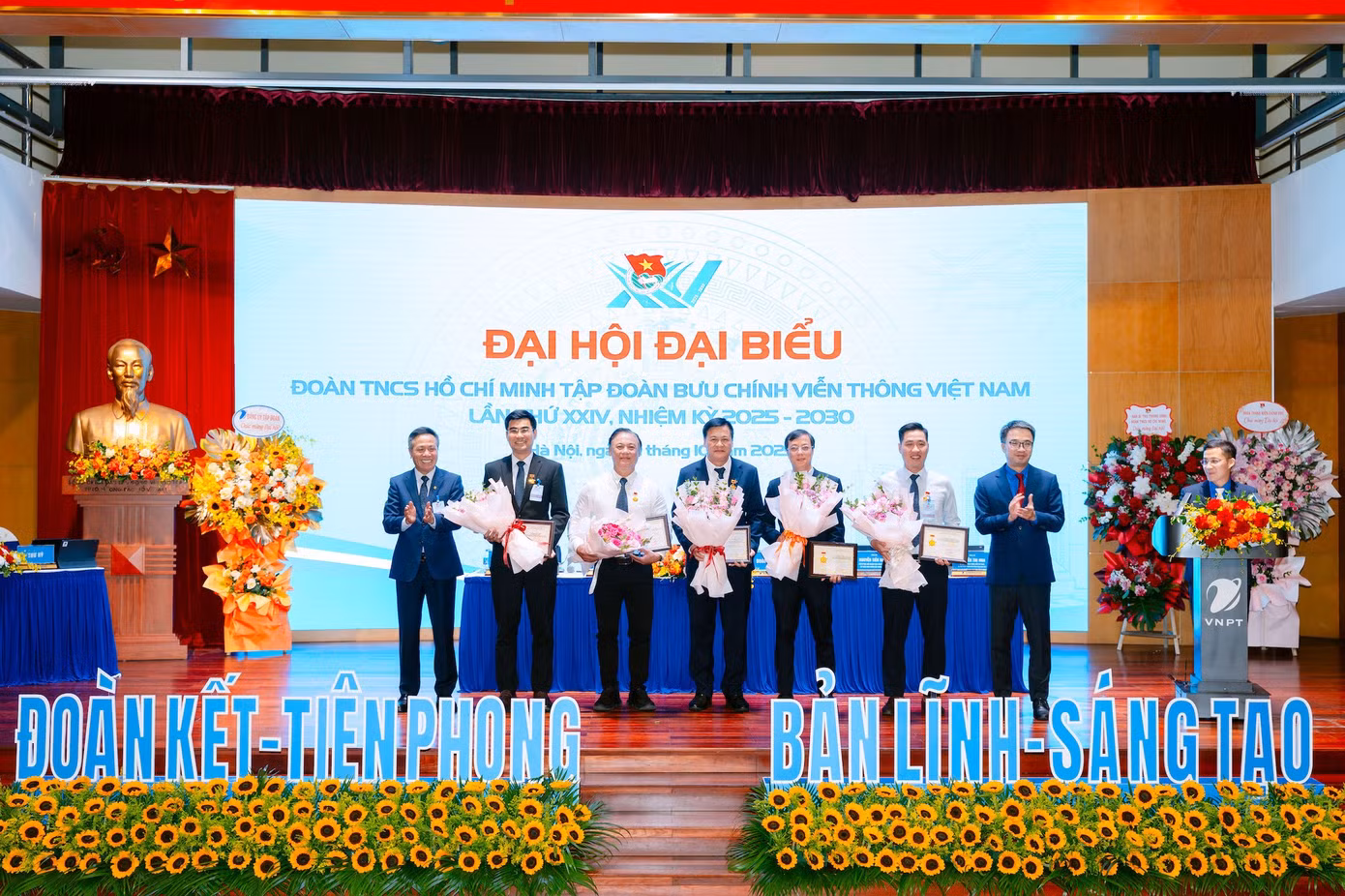 7dai-hoi-doan-vnpt.jpg