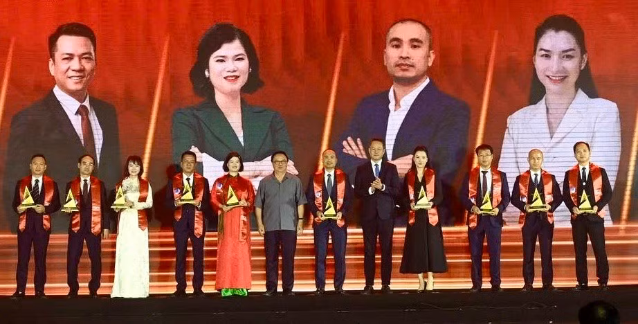 3doanh-nhan-tre-thang-long-2026.jpg