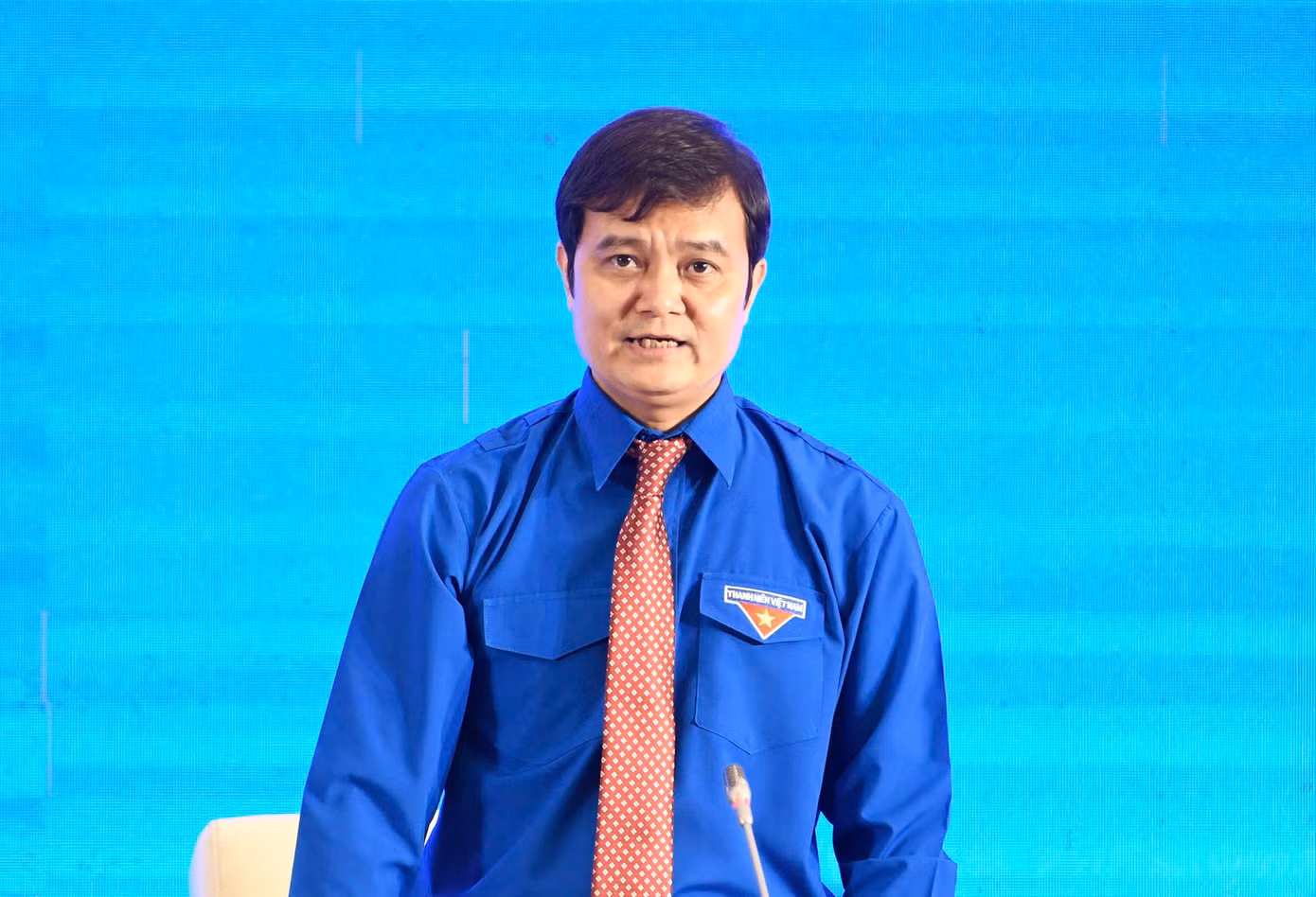 10thu-tuong-doi-thoai-thanh-nien.jpg