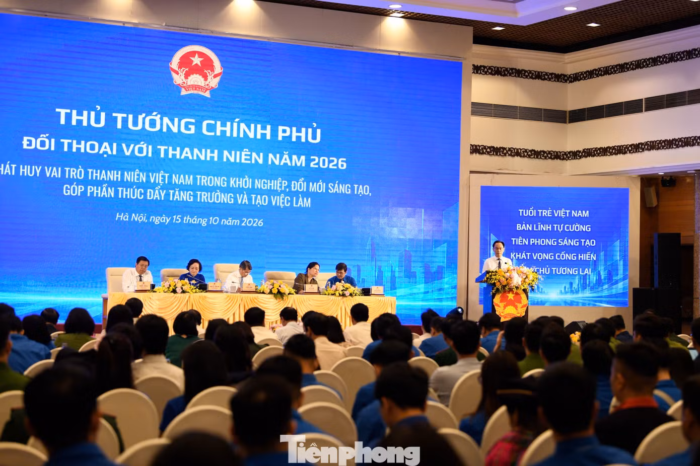 tp_thu-tuong-doi-thoai-thanh-nien12.jpg