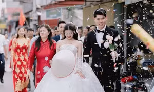 Cô gái Hải Phòng lấy anh hàng xóm, hai nhà dựng chung rạp, đặt chung 130 mâm cỗ