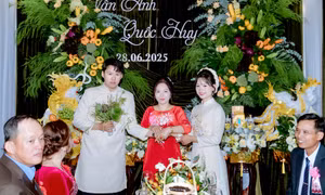 Cô dâu Lâm Đồng trang trí đám cưới bằng 500kg rau củ, cả họ ăn 1 tháng mới hết
