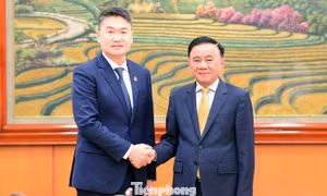 Thường trực Ban Bí thư Trần Cẩm Tú tiếp đoàn đại biểu T.Ư Đoàn TNNDCM Lào