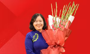 Chân dung Chủ tịch Ủy ban Trung ương Mặt trận Tổ quốc Việt Nam Bùi Thị Minh Hoài