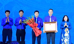 Hội LHTN Việt Nam vinh dự nhận Huân chương Lao động hạng Nhất