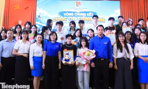 Tuổi trẻ Lào Cai quảng bá quê hương bằng tiếng Anh