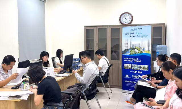 Hòa Phát tiếp nhận hàng trăm hồ sơ đăng ký mua tại dự án nhà ở xã hội Hoà Phát - Yên Mỹ
