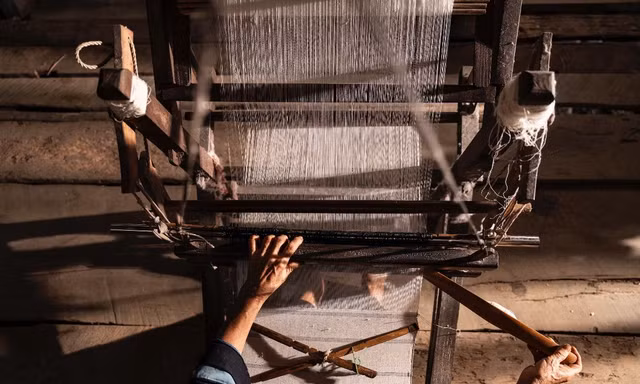 Triển lãm nghệ thuật: "Dệt một ngày, thương một đời" - Weaving a day, mourning a life