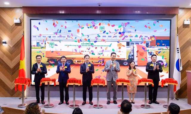 C.P. Việt Nam xuất khẩu lô thịt gà chế biến đầu tiên của Việt Nam sang Hàn Quốc