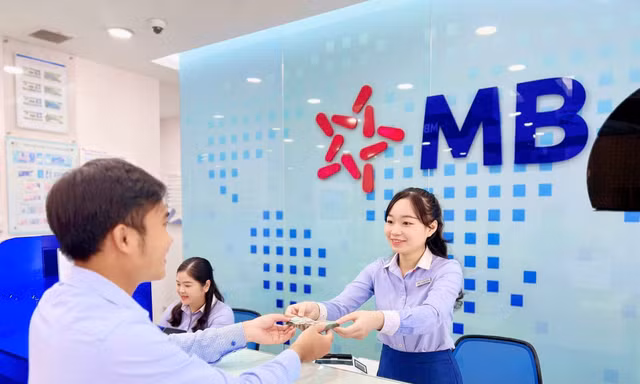 MB trở thành ngân hàng đầu tiên tại Việt Nam vượt mốc 100.000 tỷ đồng vốn điều lệ