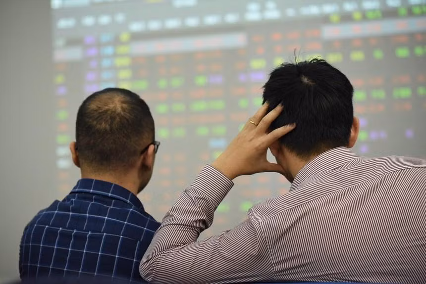 Chứng khoán đảo chiều, tâm điểm cổ phiếu Hoàng Anh Gia Lai 'thoát sàn' ngoạn mục