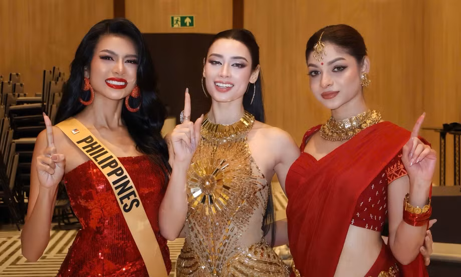 Emoura Phạm lọt Top 15 phần thi Tài năng của Miss Grand International 2026