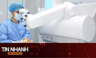 TIN NHANH: Bệnh viện Mắt Trung ương nói gì khi bị tố tráo đổi phương pháp mổ cận?