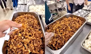 TIN NHANH: Kiểm tra đột xuất các trường ở Hà Nội sau vụ thịt như tóp mỡ trong suất ăn bán trú