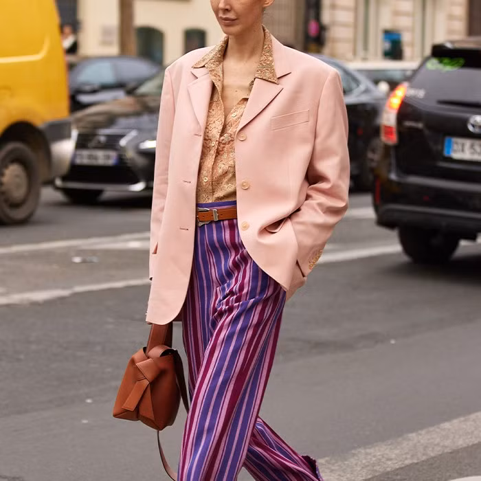 paris-street-style-trends-298403-1646743082280-square.jpg