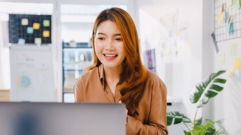 asia-businesswoman-social-distancing-new-normal-situation-virus-prevention-while-using-laptop-presentation-colleagues-about-plan-video-call-while-work-office.jpg