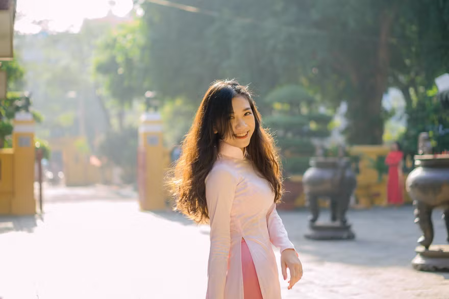 Thủ khoa khoa Văn và tình yêu mãnh liệt với con chữ
