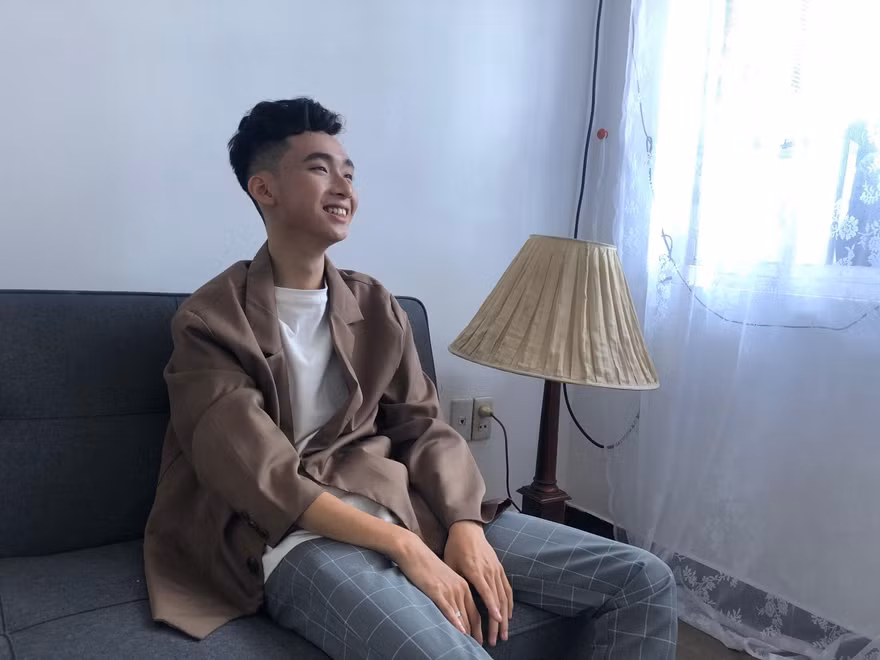 Ra MV để thuyết phục gia đình cho theo đuổi ước mơ ca hát