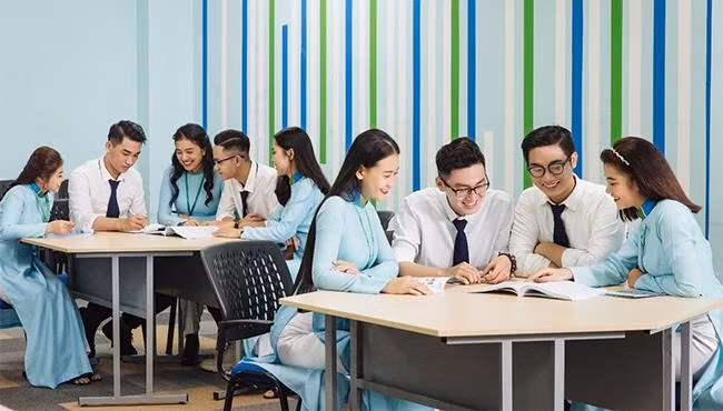 Nhiều cách hỗ trợ cho sinh viên học online