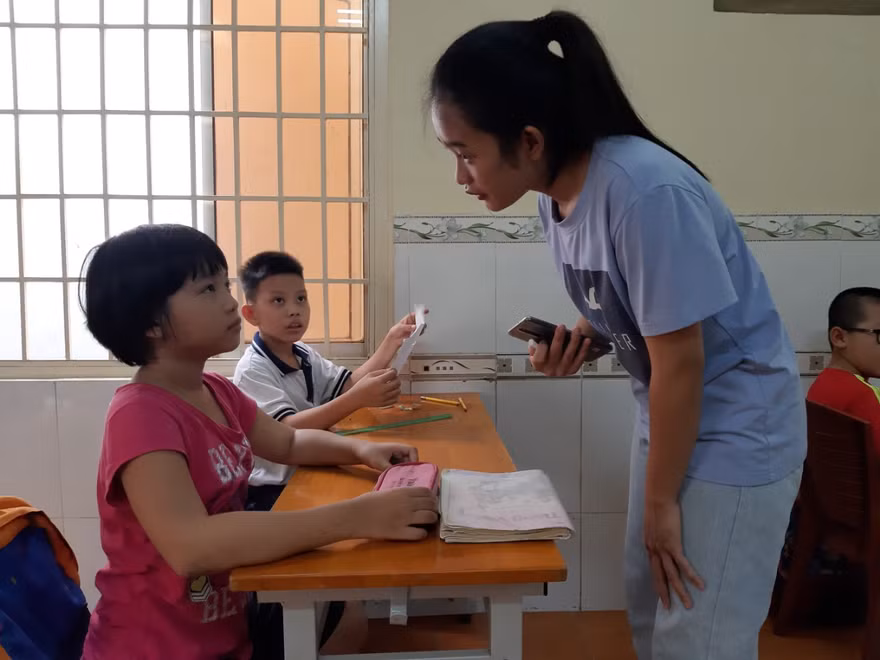 Những giáo viên tiếng Anh ở Trường học Phổ cập