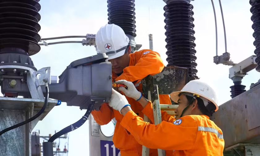 EVN thoát đáy, có lãi năm trong 2025