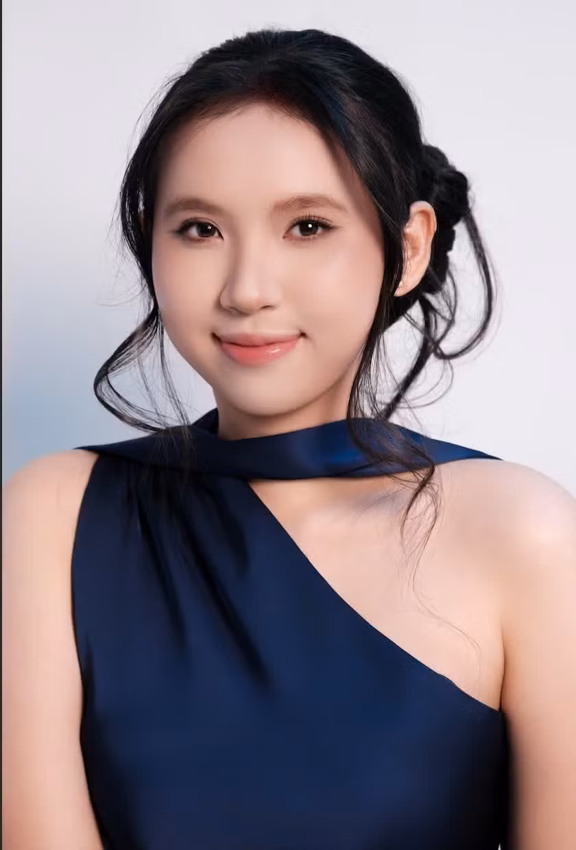 uyen-nhi.jpg