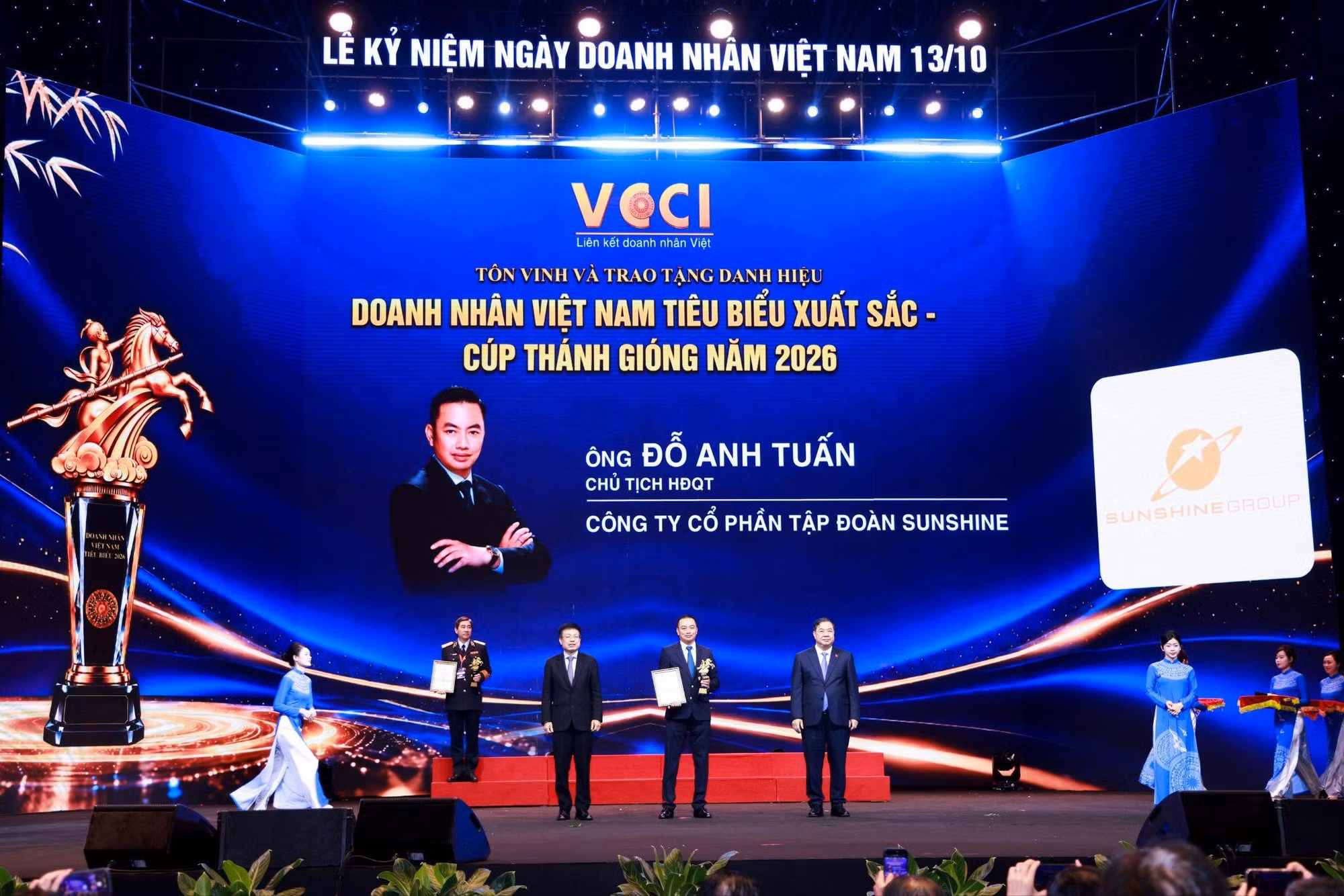 Chủ tịch Tập đoàn Sunshine được vinh danh Doanh nhân Việt Nam tiêu biểu xuất sắc – Cúp Thánh Gióng 2026
